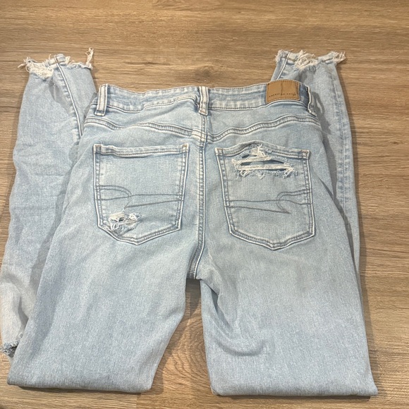American Eagle Outfitters Light Blue Ripped Skinny Jeans - Picture 3 of 3